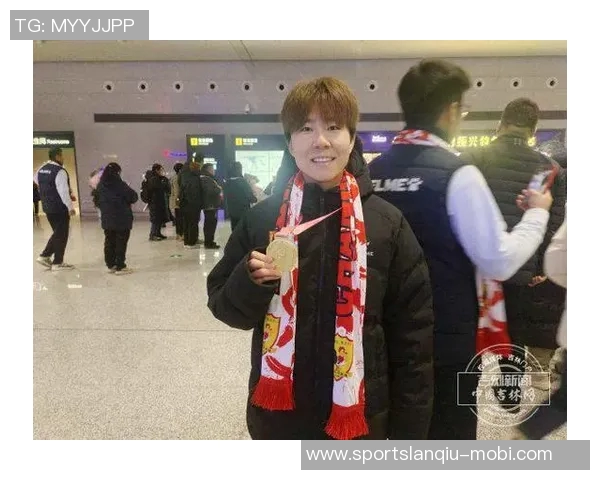 长春女足勇夺足协杯冠军长春市体育局及足协热烈祝贺球队辉煌成就